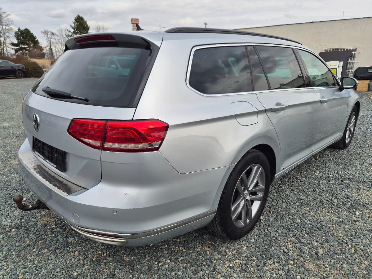 2015 Volkswagen PASSAT - 7