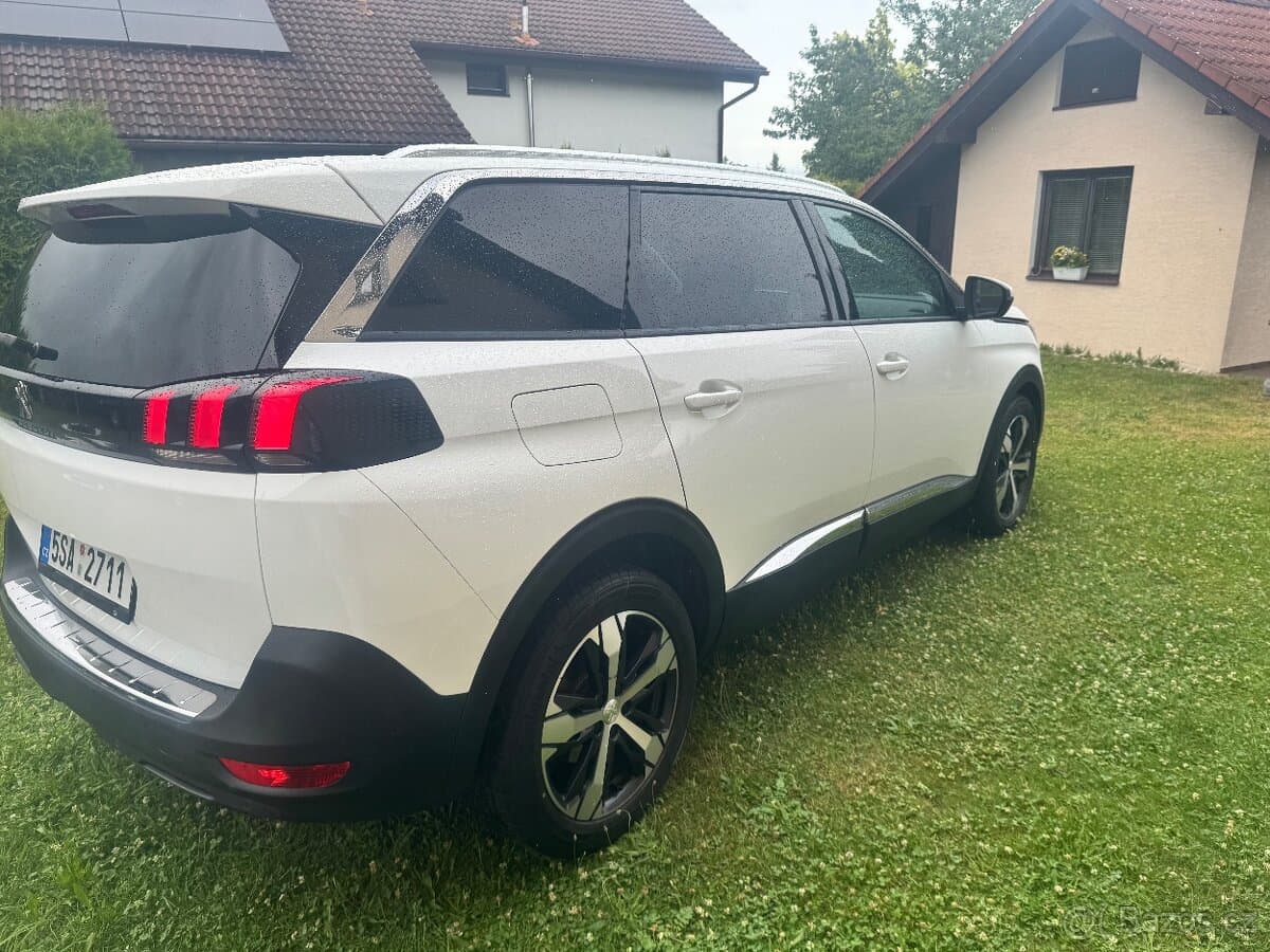 2019 Peugeot 5008 - 7