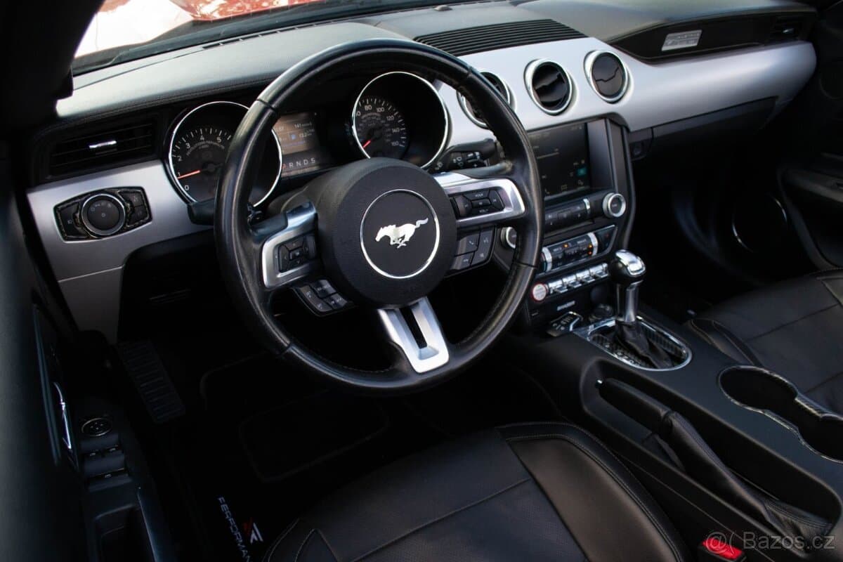 2016 Ford MUSTANG - 7
