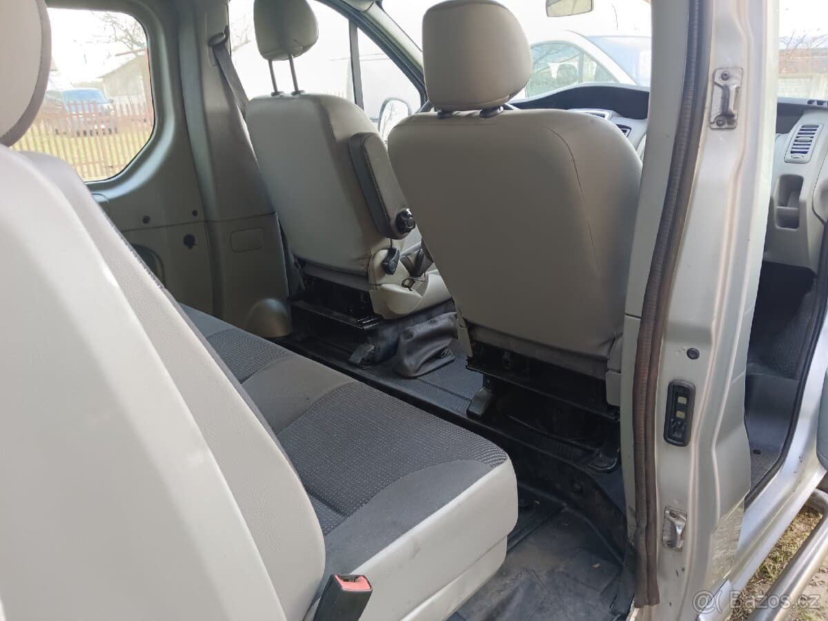 2011 Opel VIVARO - 7