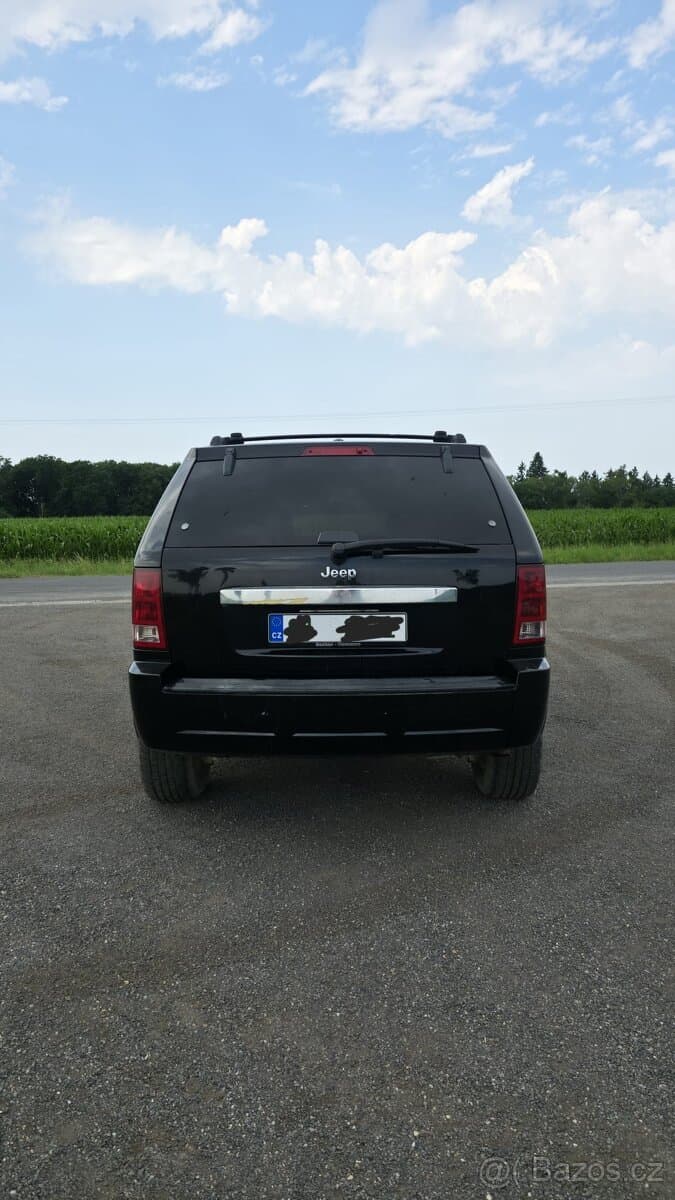 2005 Jeep CHEROKEE - 7