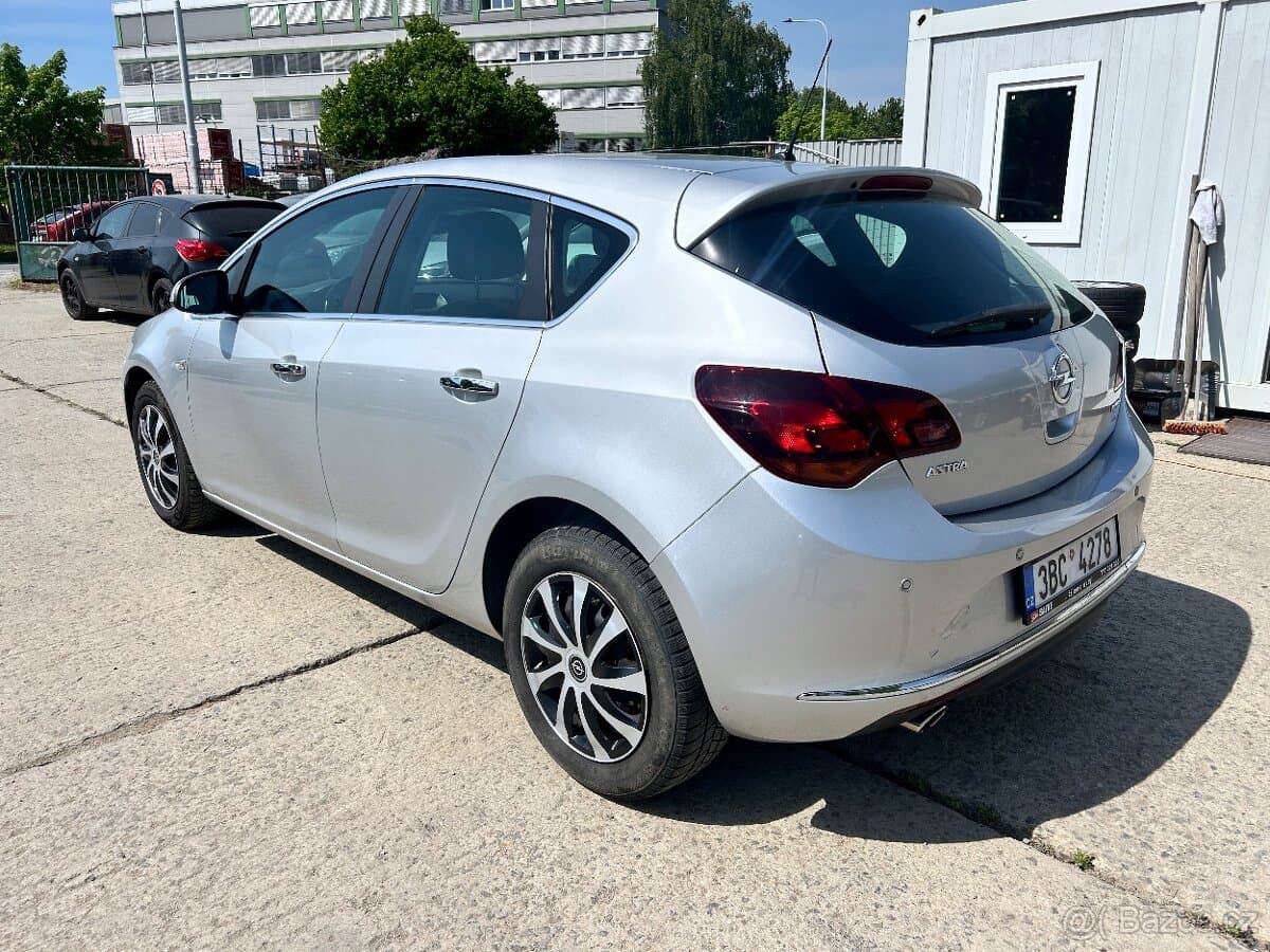 2013 Opel ASTRA - 7
