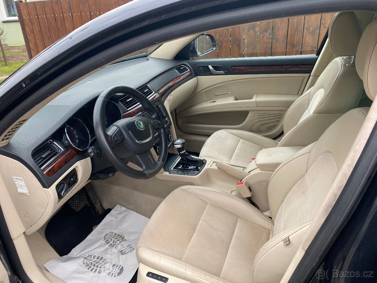 2011 Škoda SUPERB - 7