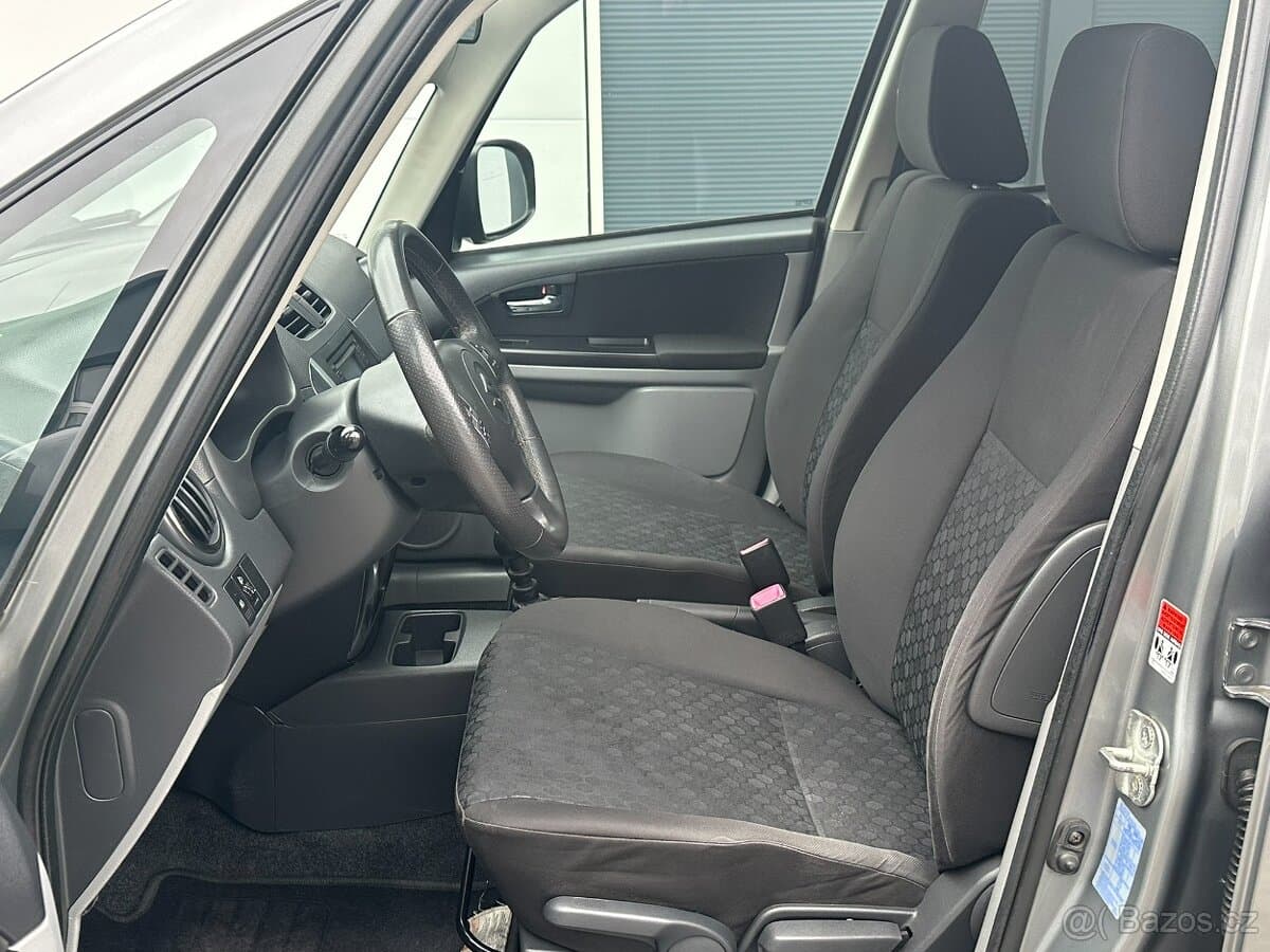 2012 Suzuki SX4 - 7