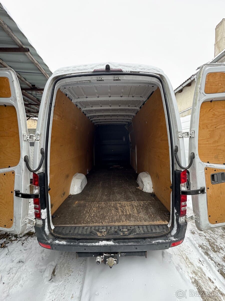 Mercedes-Benz SPRINTER - 7