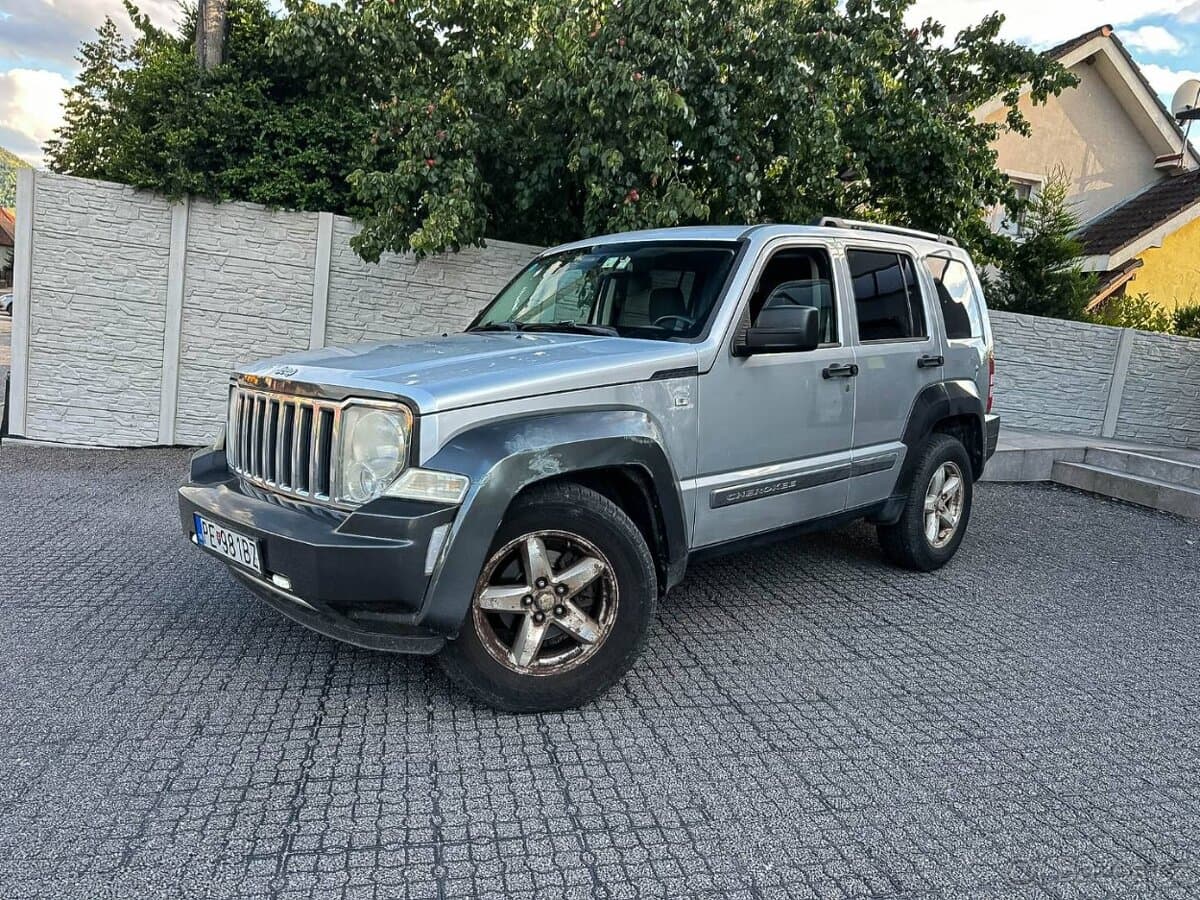2008 Jeep CHEROKEE - 7