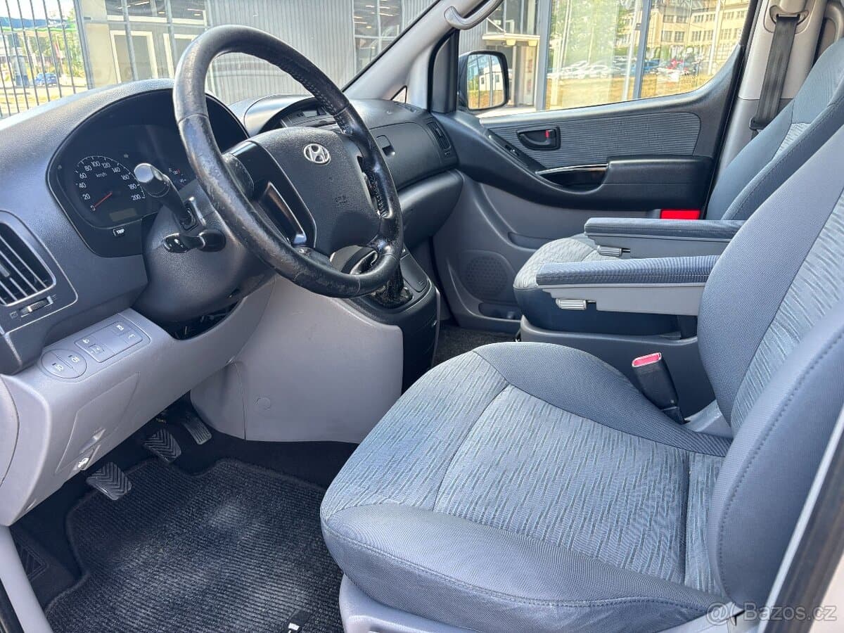 2013 Hyundai H-1 - 7