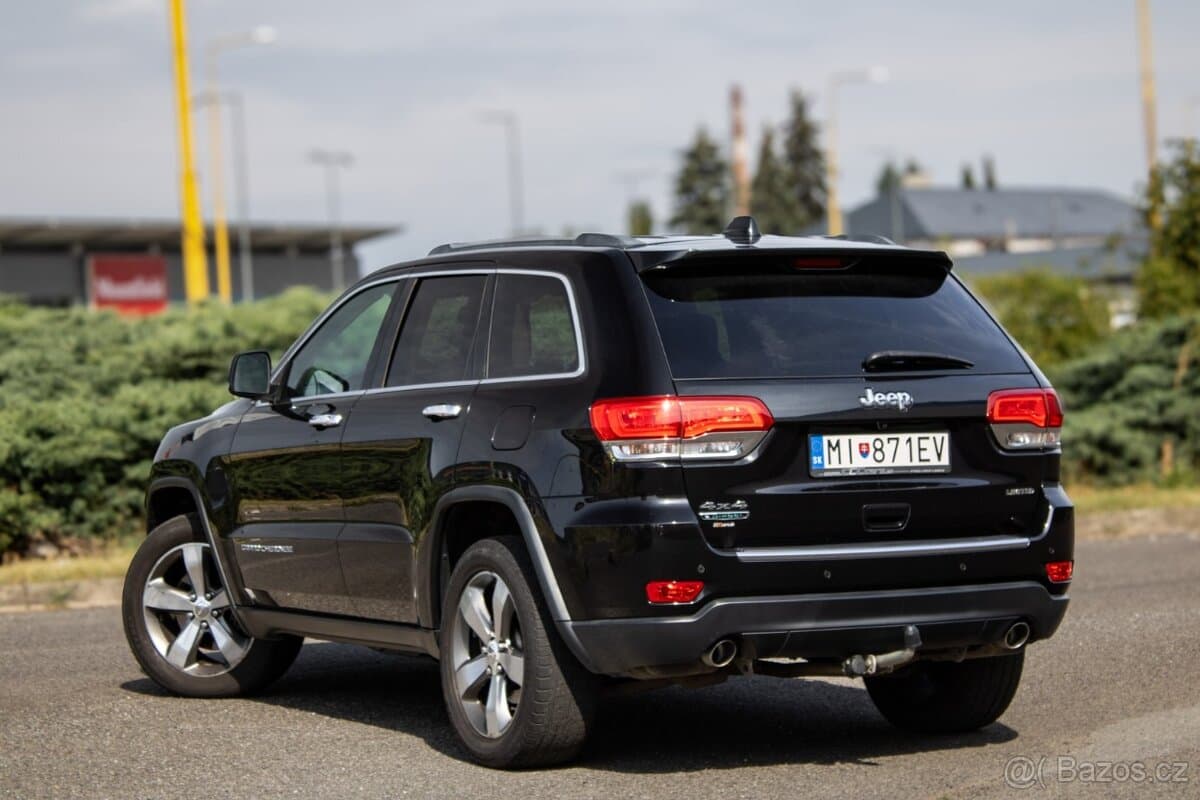 2015 Jeep CHEROKEE - 7
