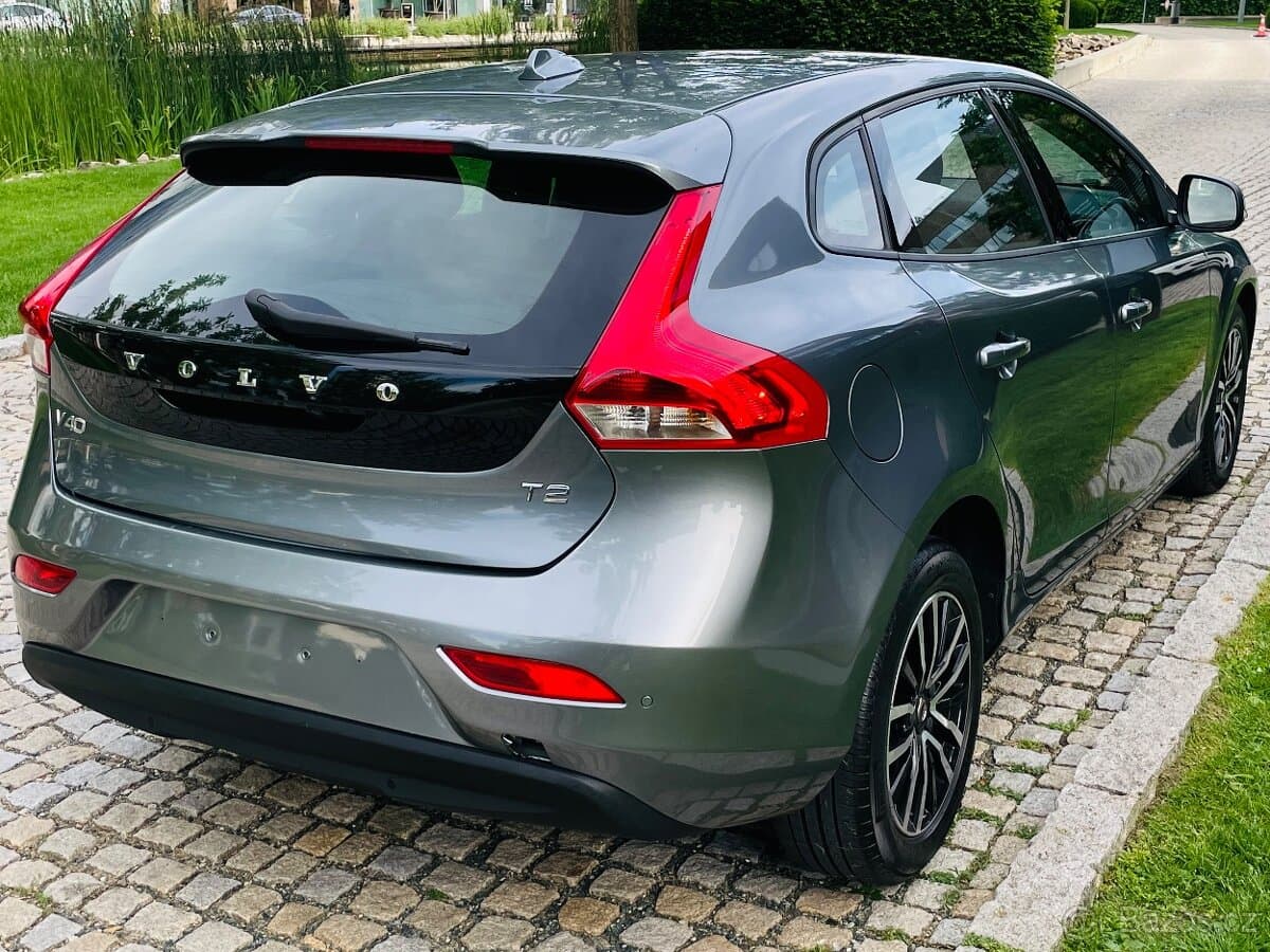 2018 Volvo V40 - 7