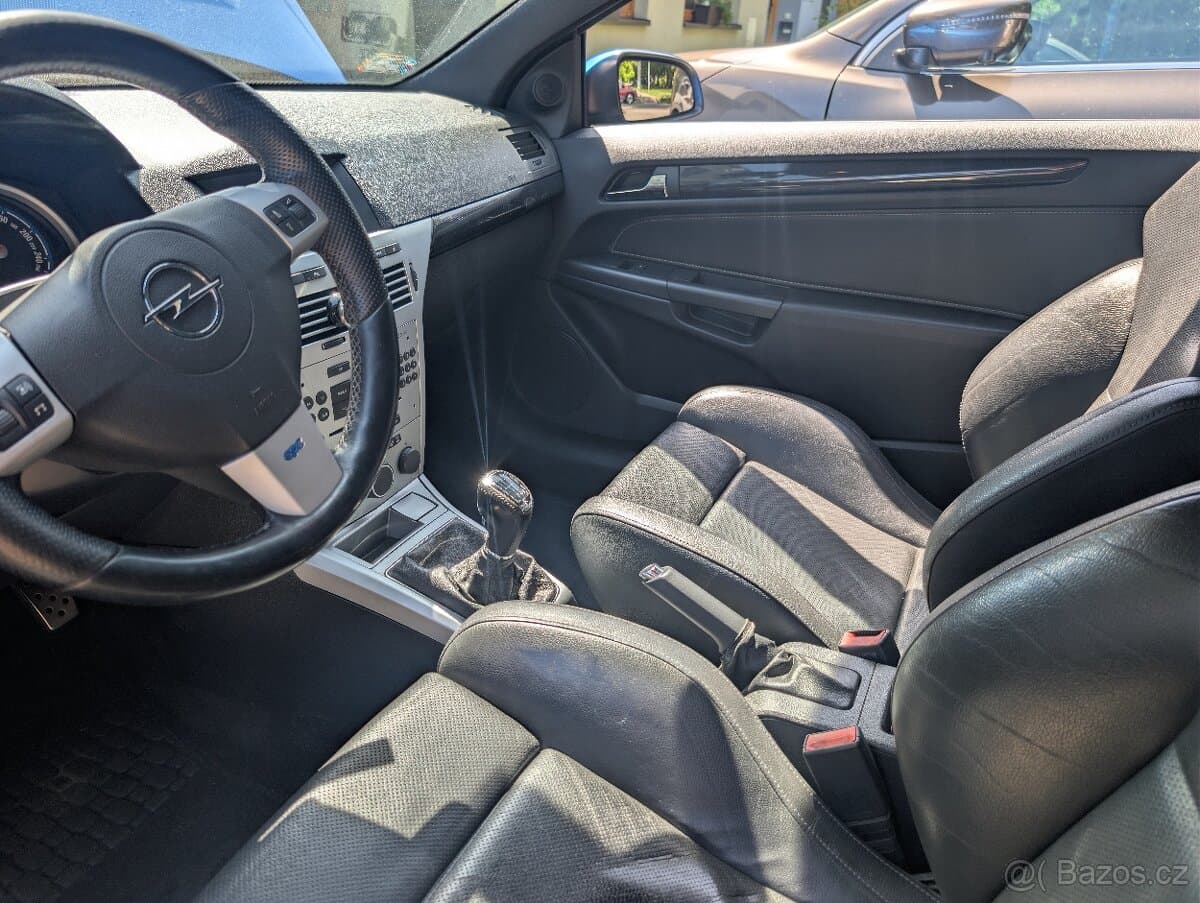 Opel ASTRA - 7
