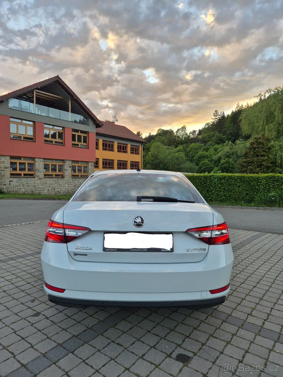 Škoda SUPERB - 7
