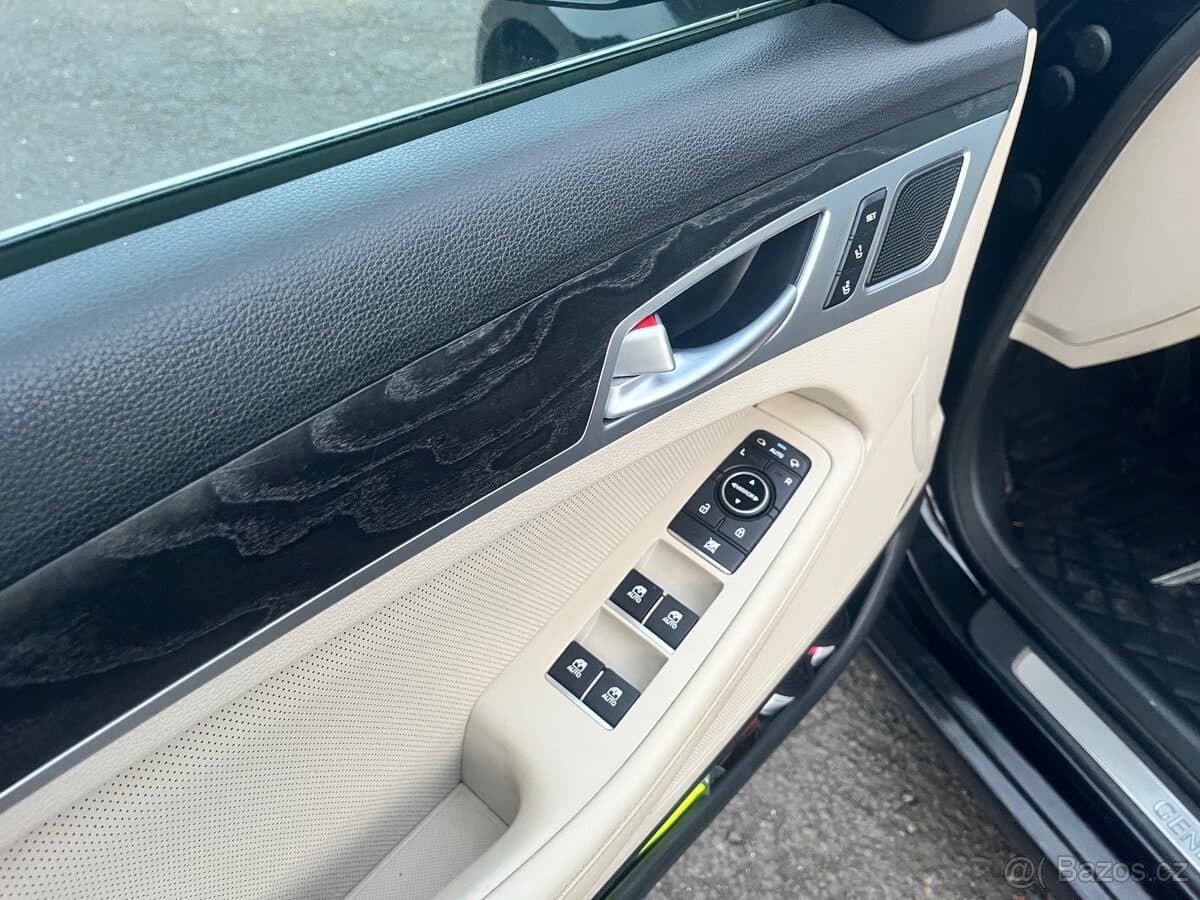 Hyundai GENESIS - 7