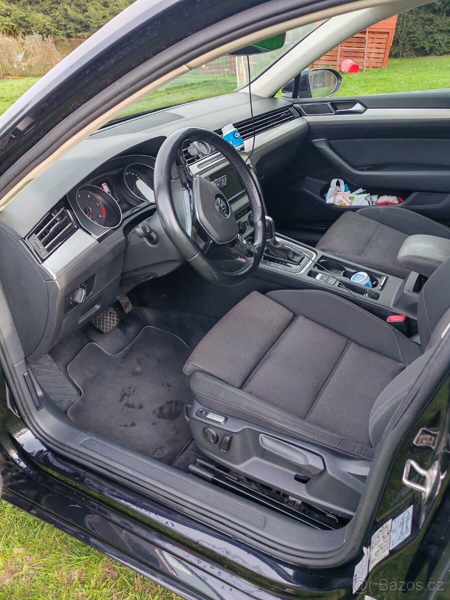 2015 Volkswagen PASSAT - 7