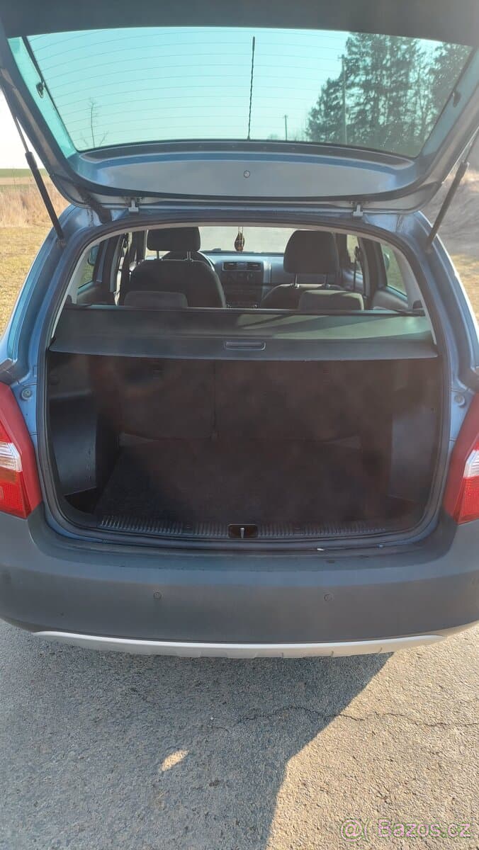 2010 Škoda FABIA - 7