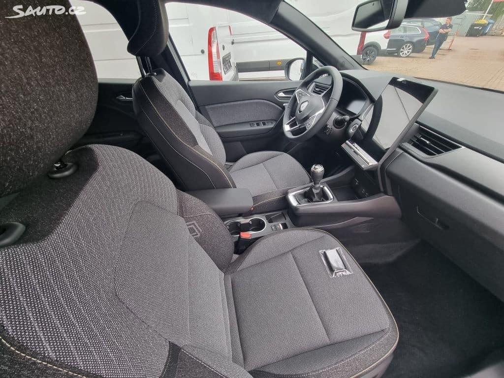 2025 Renault CAPTUR - 7