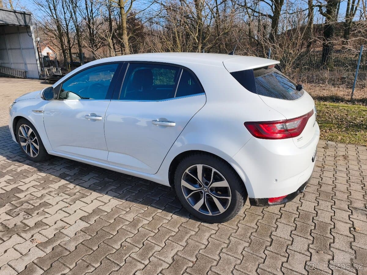 Renault MEGANE - 7