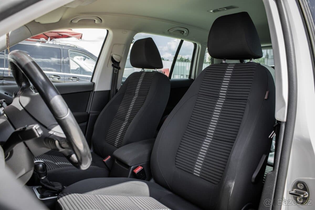 2011 Volkswagen TIGUAN - 7