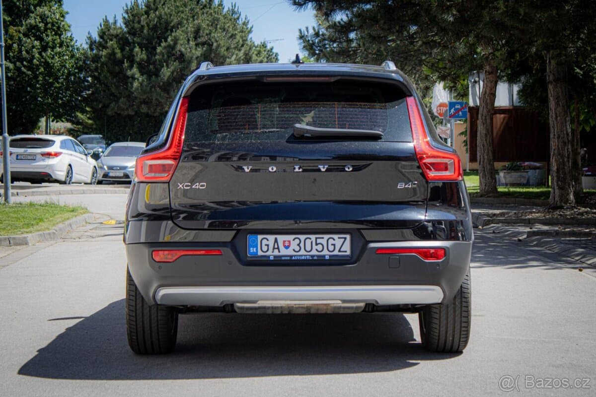 2020 Volvo XC40 - 7