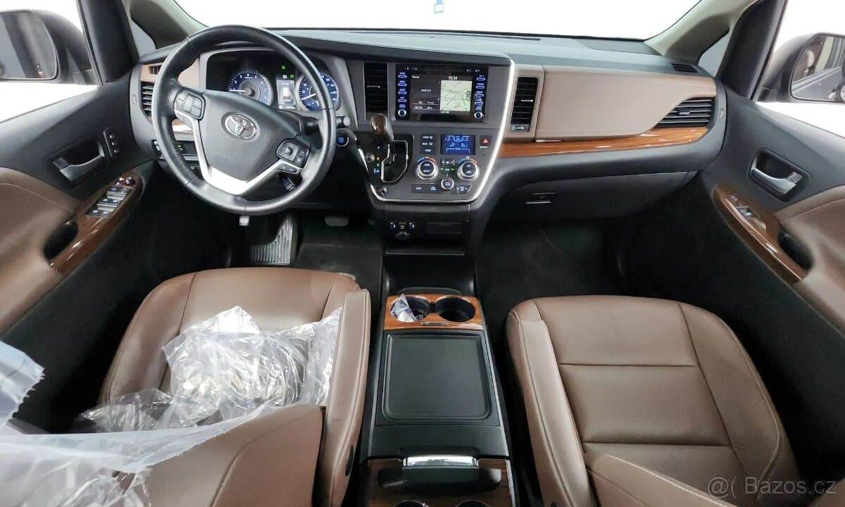 2018 Toyota SIENNA - 7