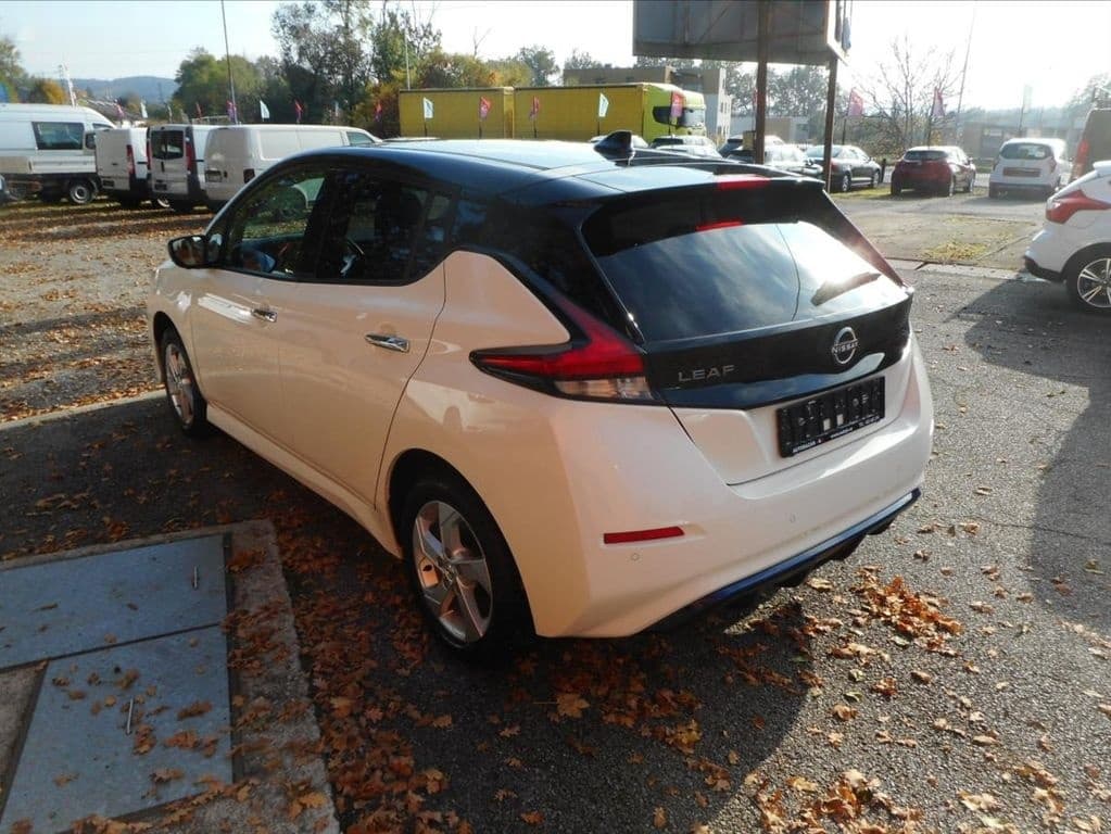 2021 Nissan LEAF - 7
