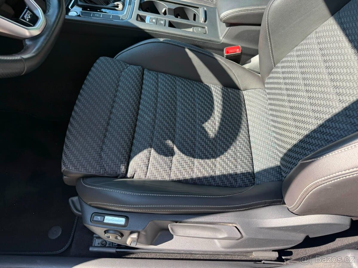 Volkswagen PASSAT - 7