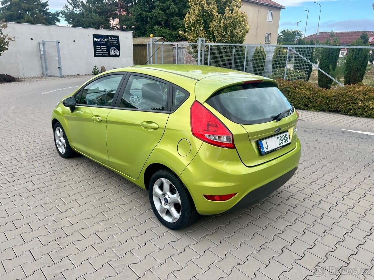 2009 Ford FIESTA - 7