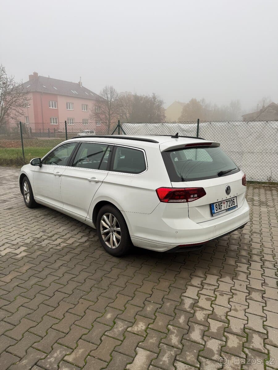 2020 Volkswagen PASSAT - 7