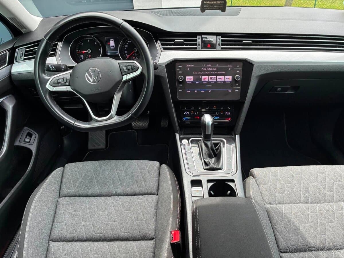 2022 Volkswagen PASSAT - 7