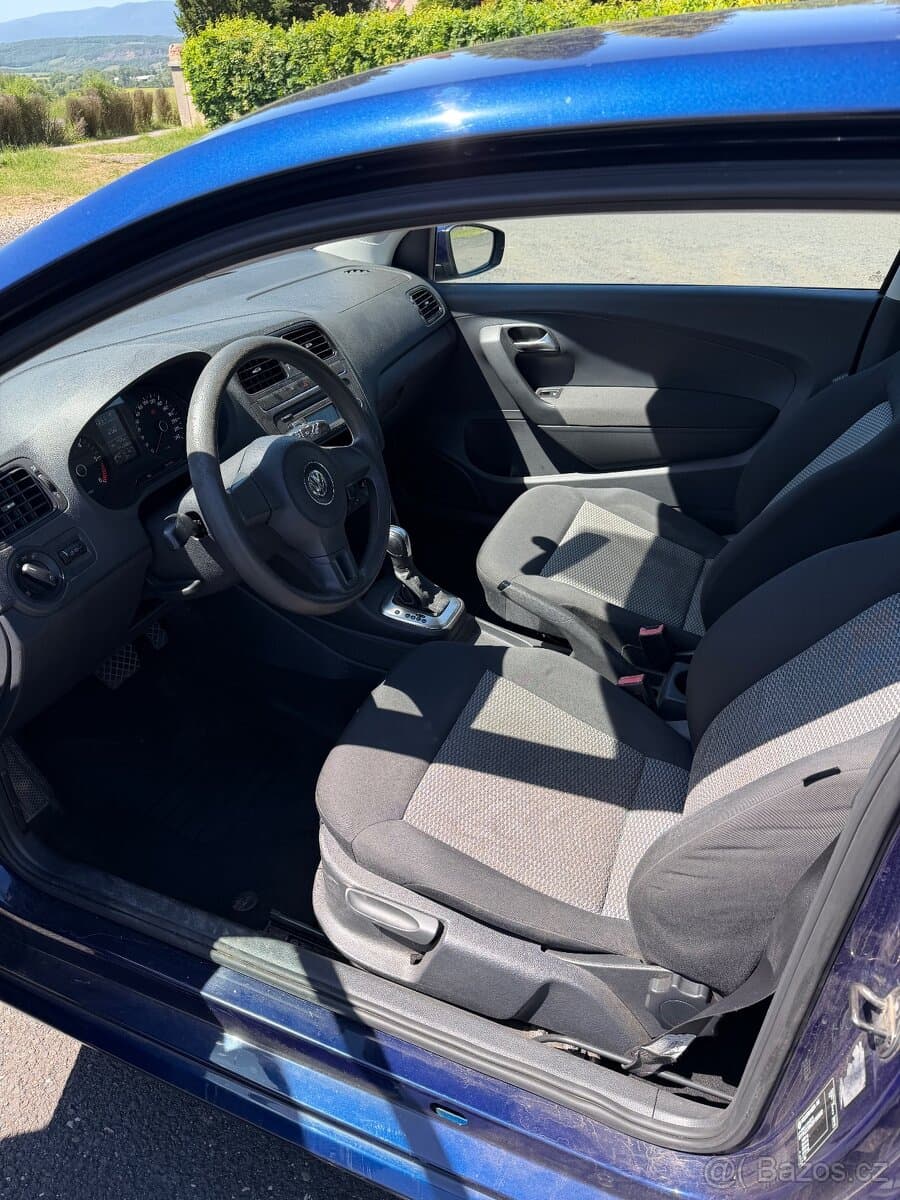 2010 Volkswagen POLO - 7