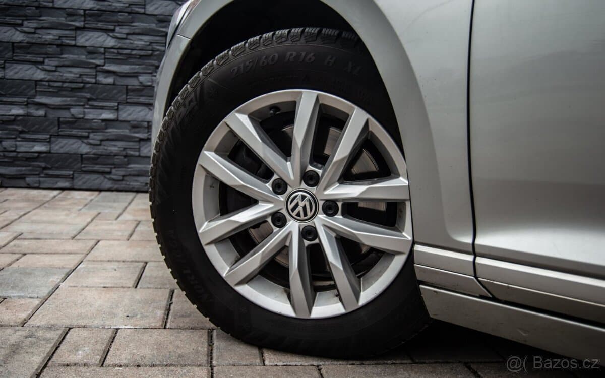 2016 Volkswagen PASSAT - 7
