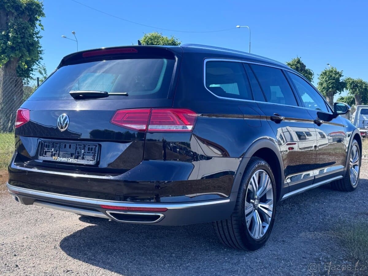 2015 Volkswagen PASSAT - 7