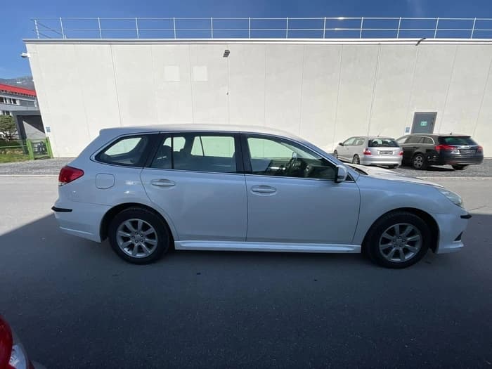 2010 Subaru LEGACY - 7
