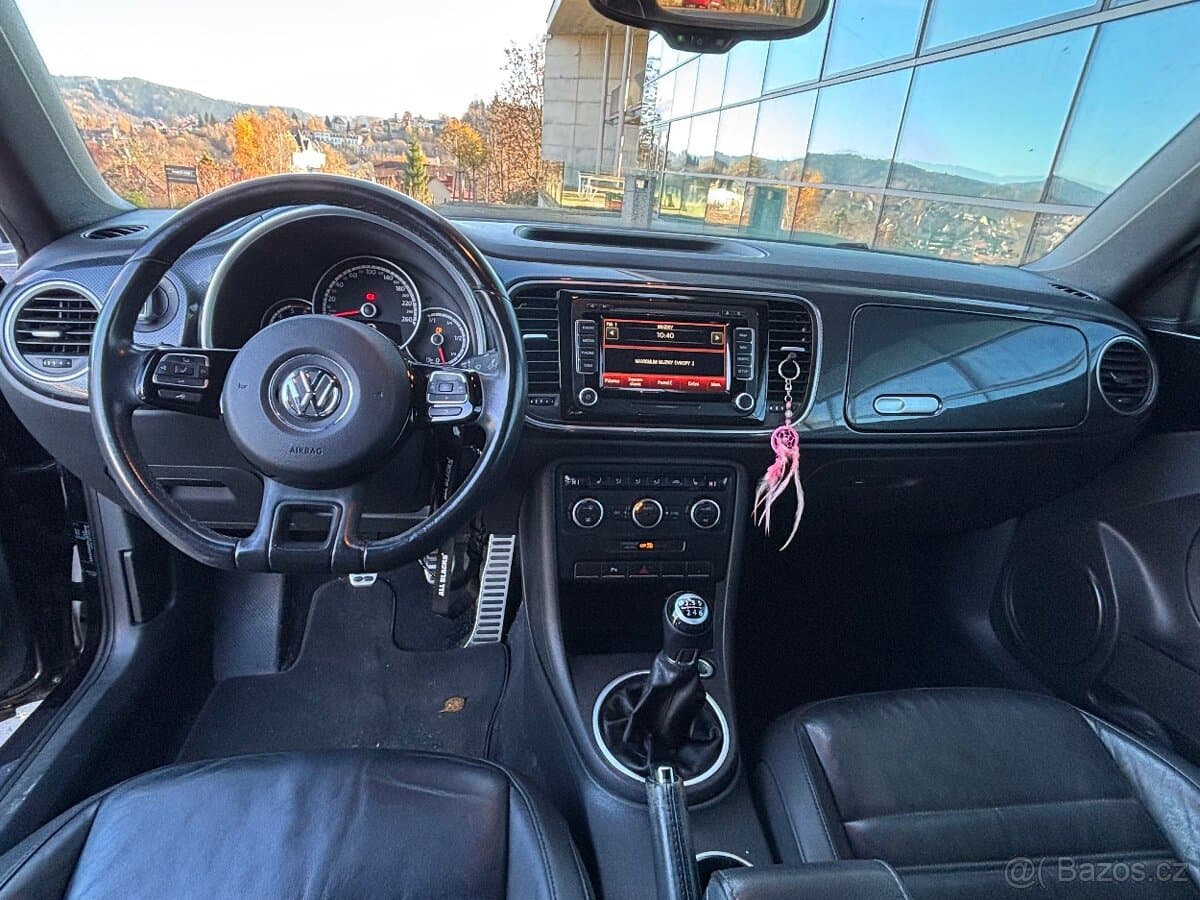 2018 Volkswagen BEETLE - 7