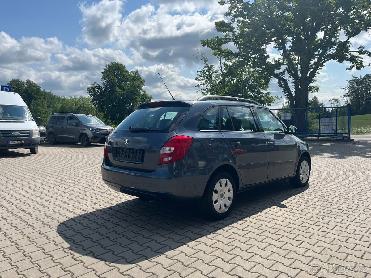 2010 Škoda FABIA - 7