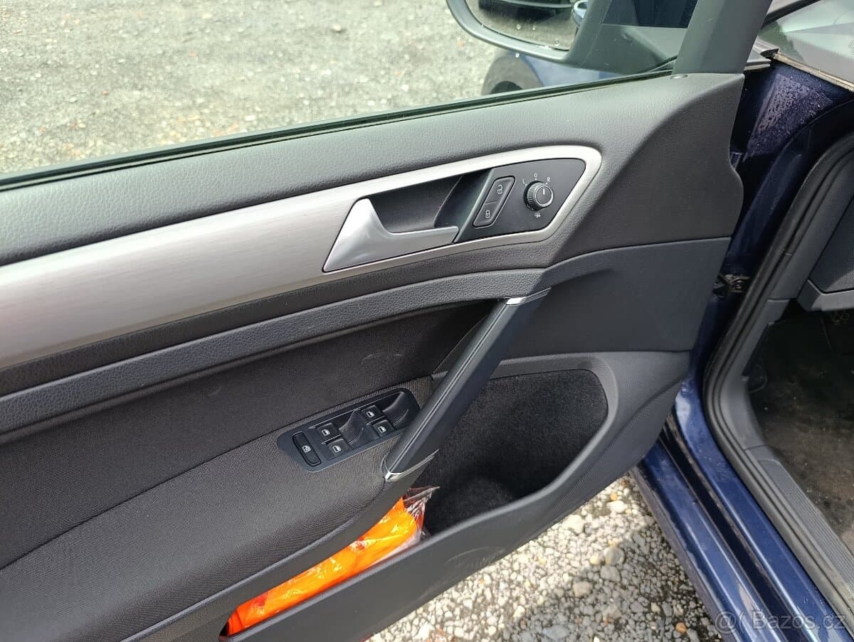 Volkswagen GOLF - 7