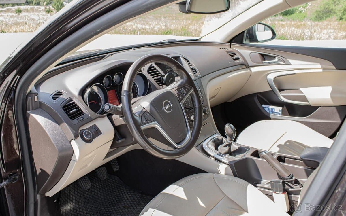 2011 Opel INSIGNIA - 7