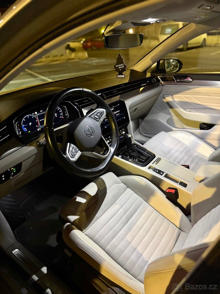 2021 Volkswagen PASSAT - 7