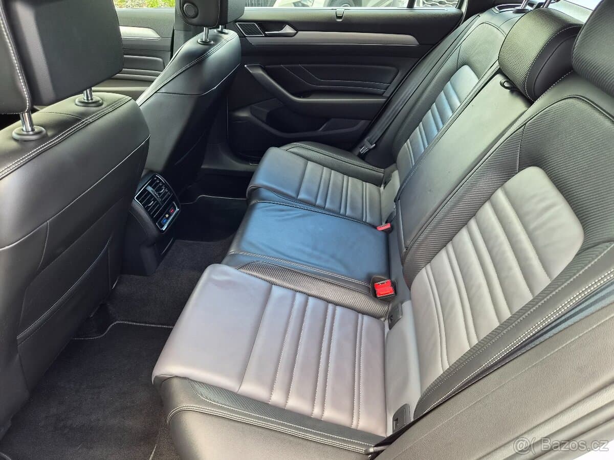 2020 Volkswagen PASSAT - 7