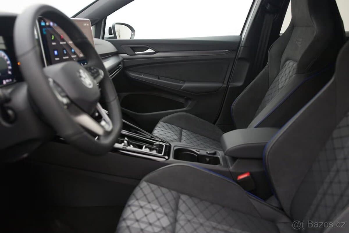 Volkswagen GOLF - 7