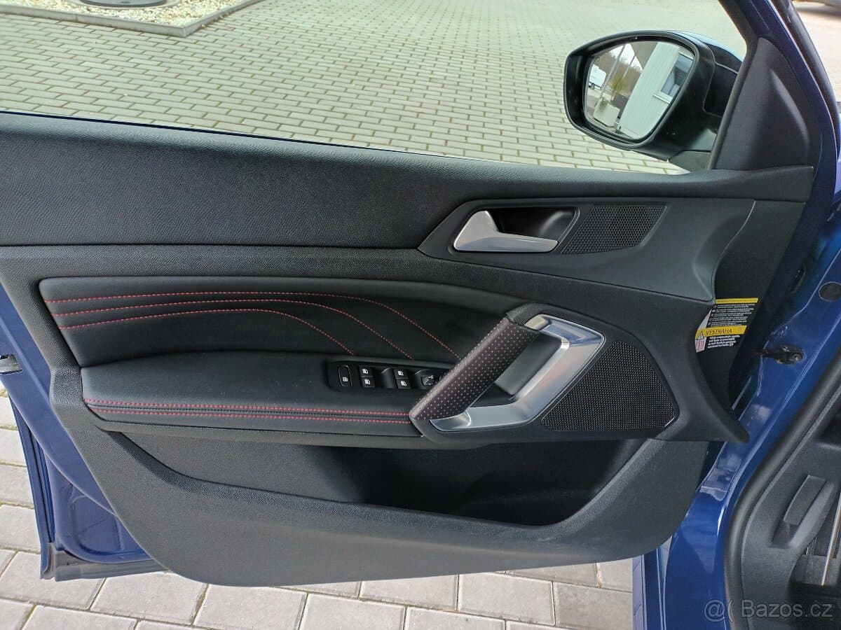 2018 Peugeot 308 - 7