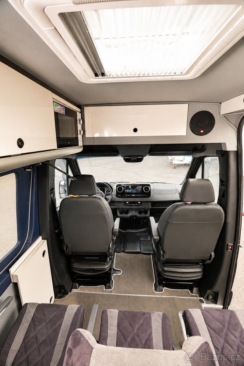 Mercedes-Benz SPRINTER - 7