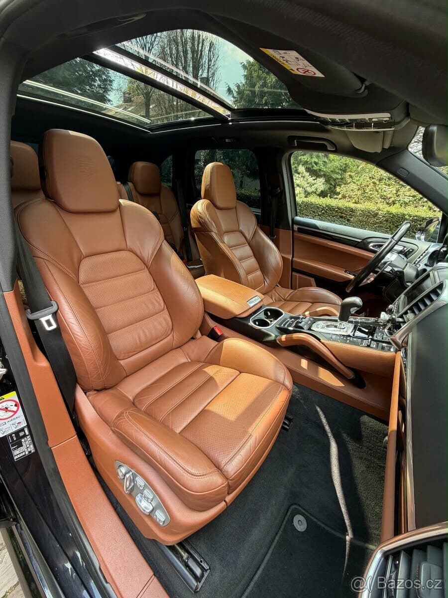 2016 Porsche CAYENNE - 7