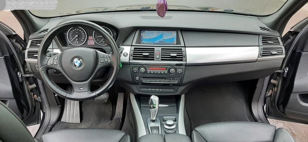2020 BMW X5 - 7