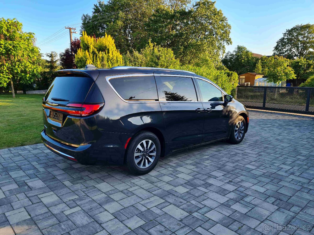 2021 Chrysler PACIFICA - 7