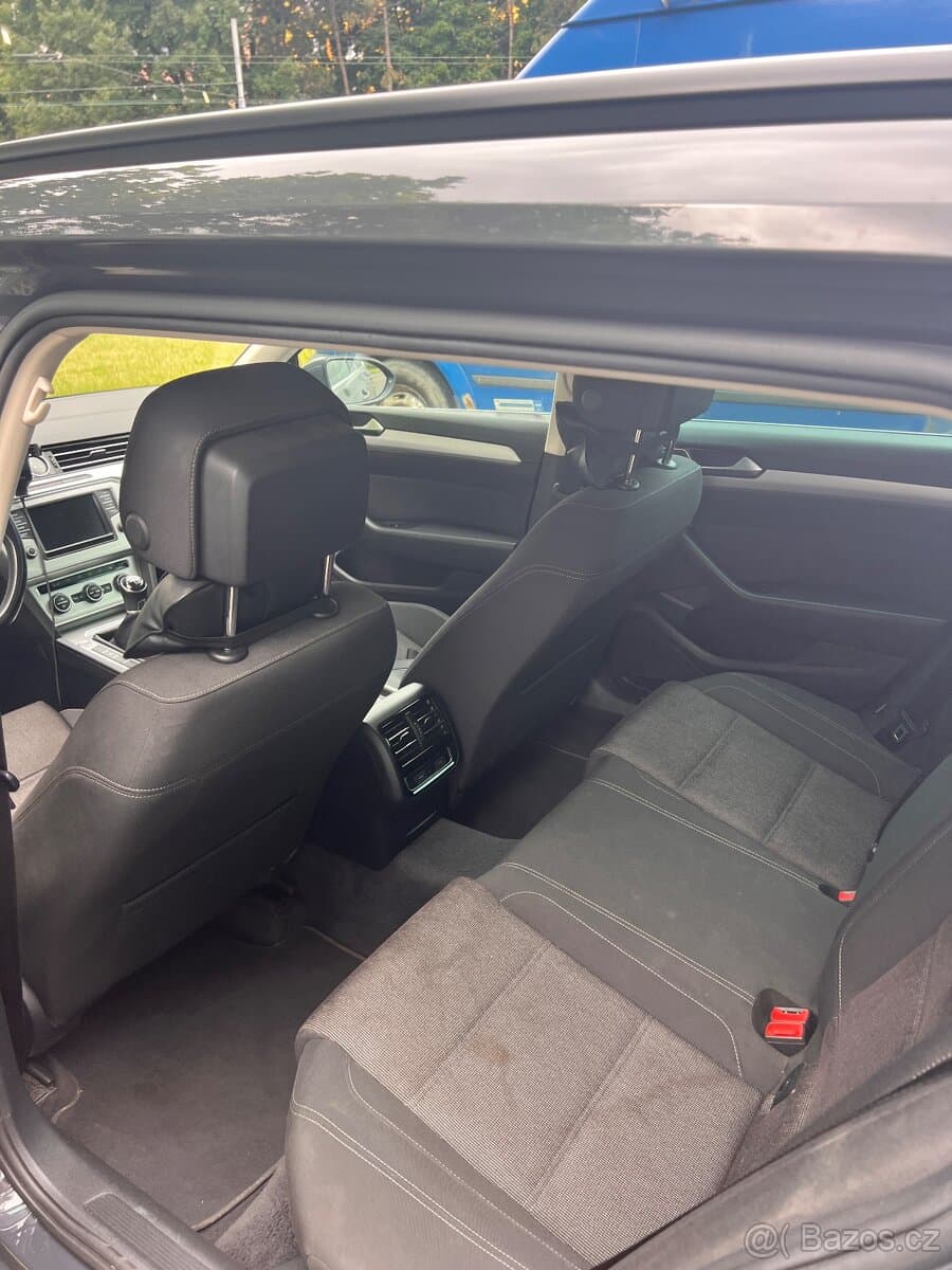 Volkswagen PASSAT - 7