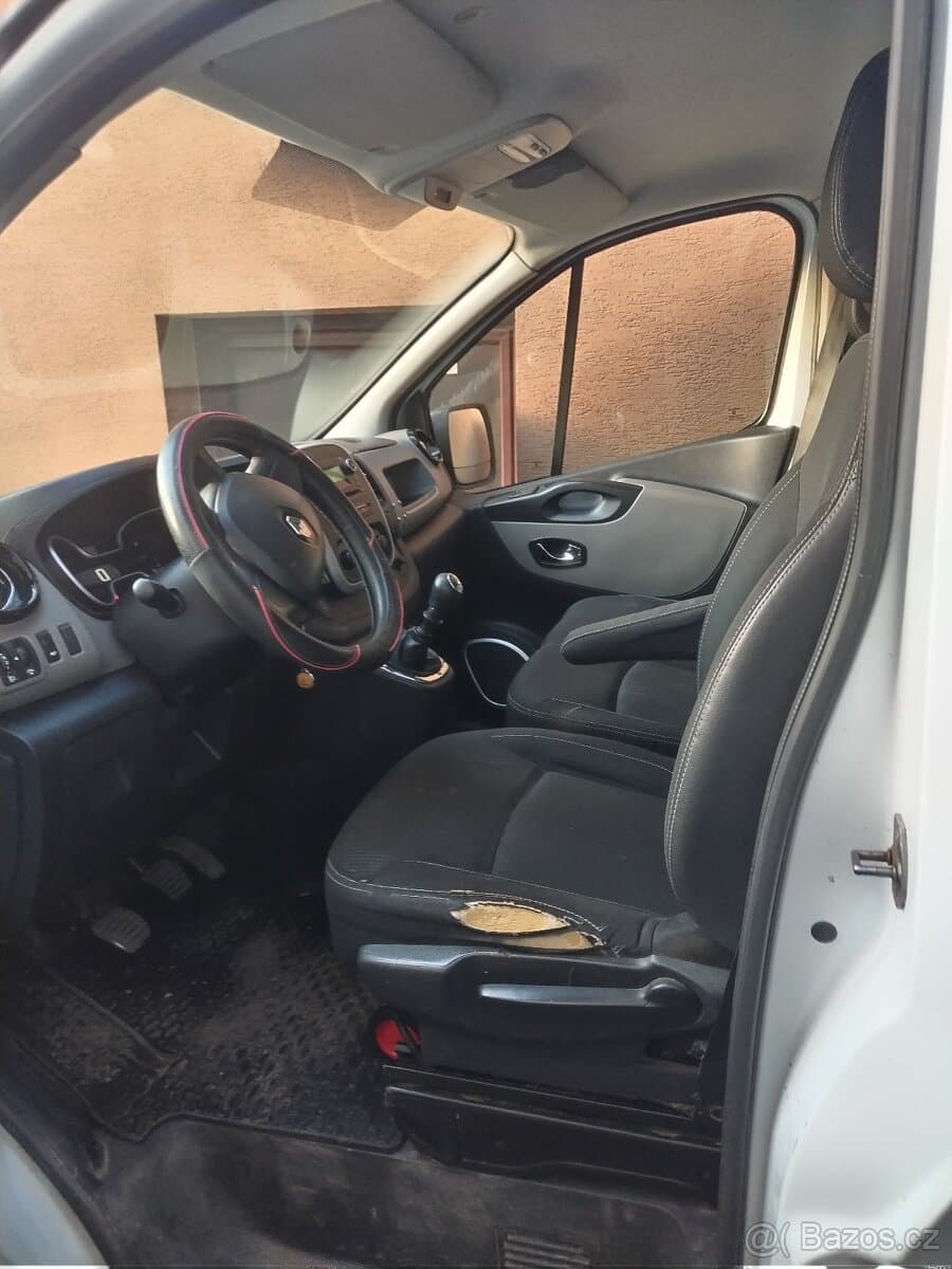 2015 Renault TRAFIC - 7