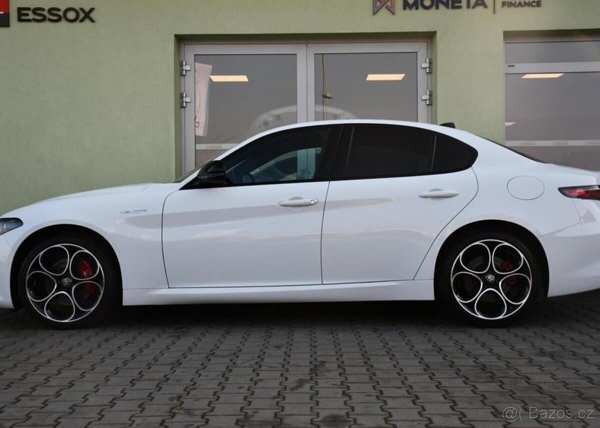 2024 Alfa Romeo GIULIA - 7