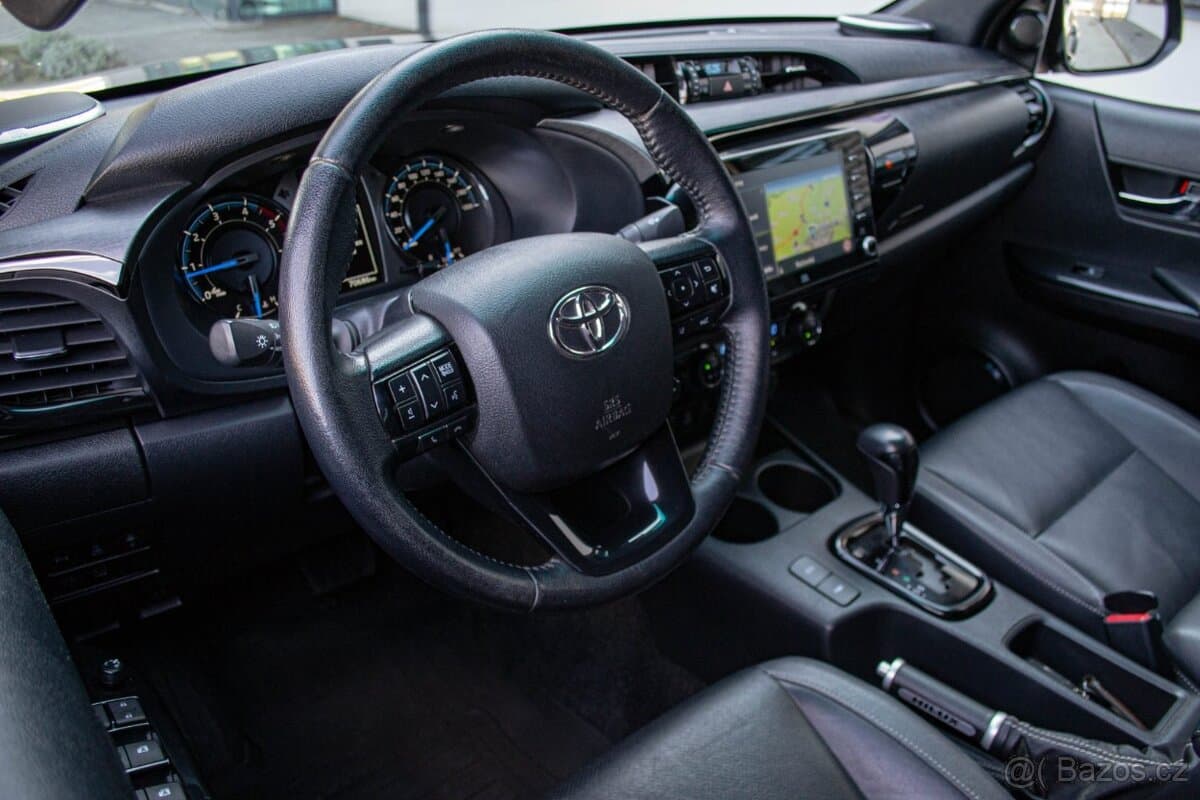 2024 Toyota HILUX - 7