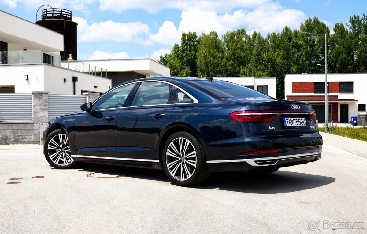 Audi A8 - 7