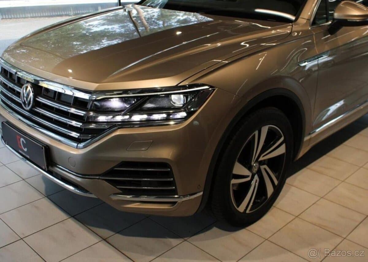 2018 Volkswagen TOUAREG - 7